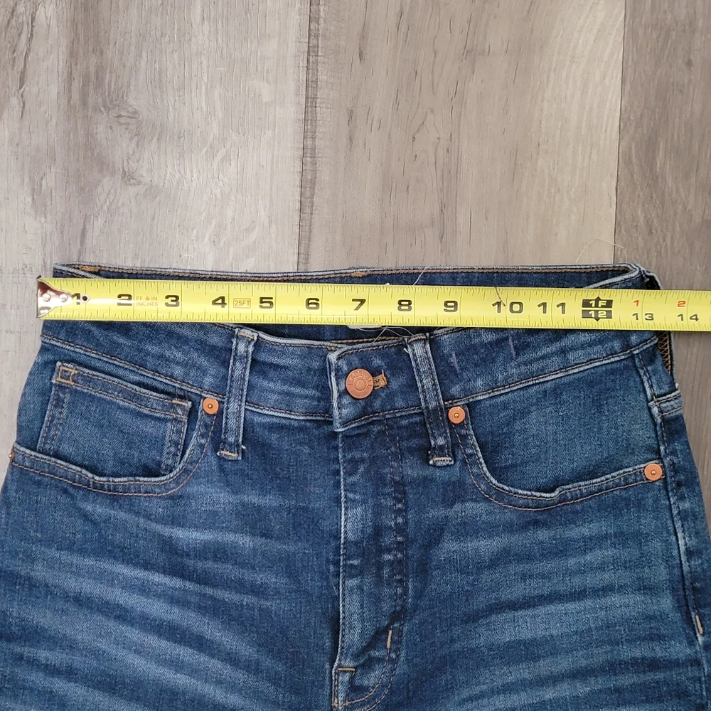 Madewell Curvy High Rise Skinny Jeans - Picture 8 of 13